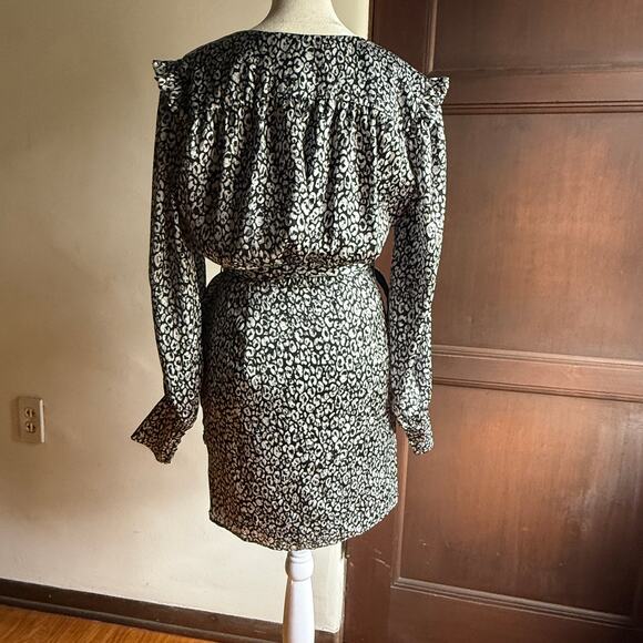 L'ACADEMIE Black and White  Joyce Leopard Satin Tulip Hem Faux Wrap Dress Small - Picture 7 of 10